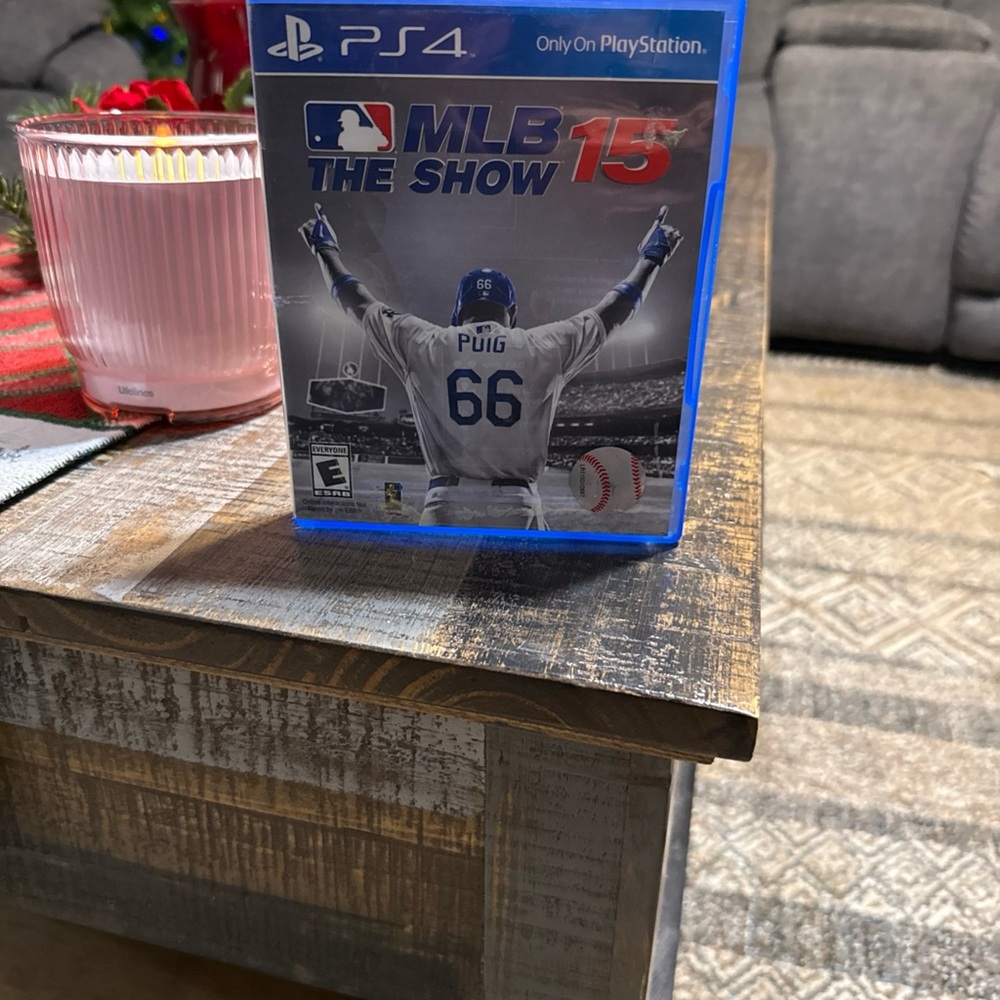 Sony MLB 15 The Show for PS4 - Blue Case